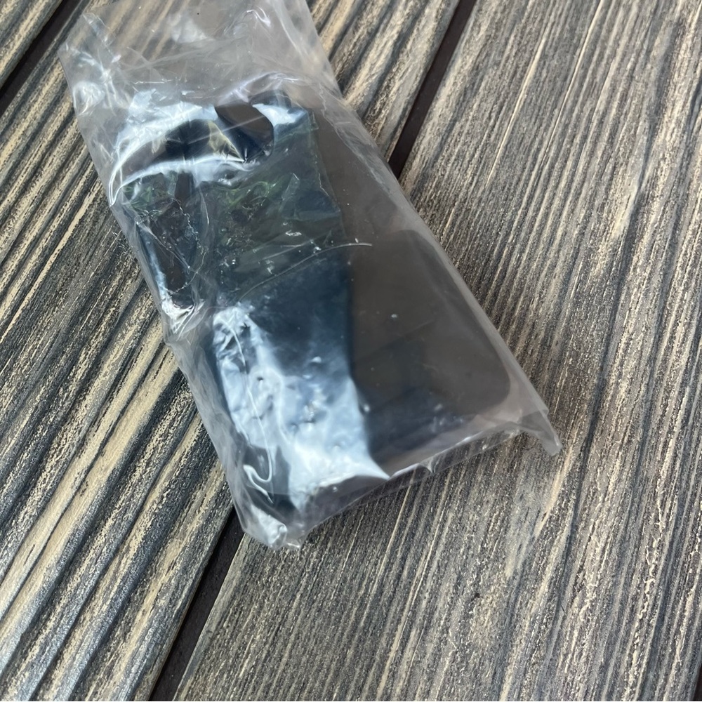 GoPro Black Accessory Kit - Picture 8 of 9